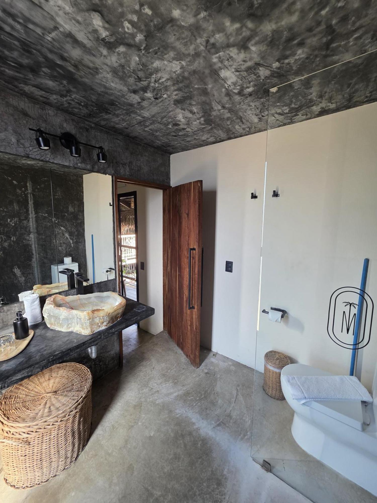 Hostel Meteora & Coffeehouse Tulum